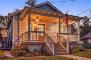 Fully Furnished Bungalow with Deck Near City Center